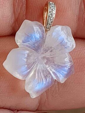 14K  moonstone flower diamond pendent